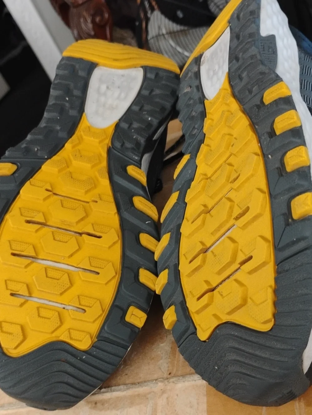 New Balance T410 Trail Shoes